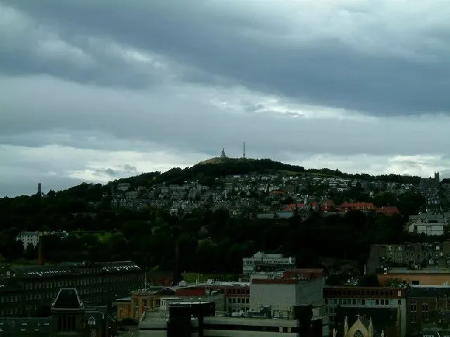 Dundee Law