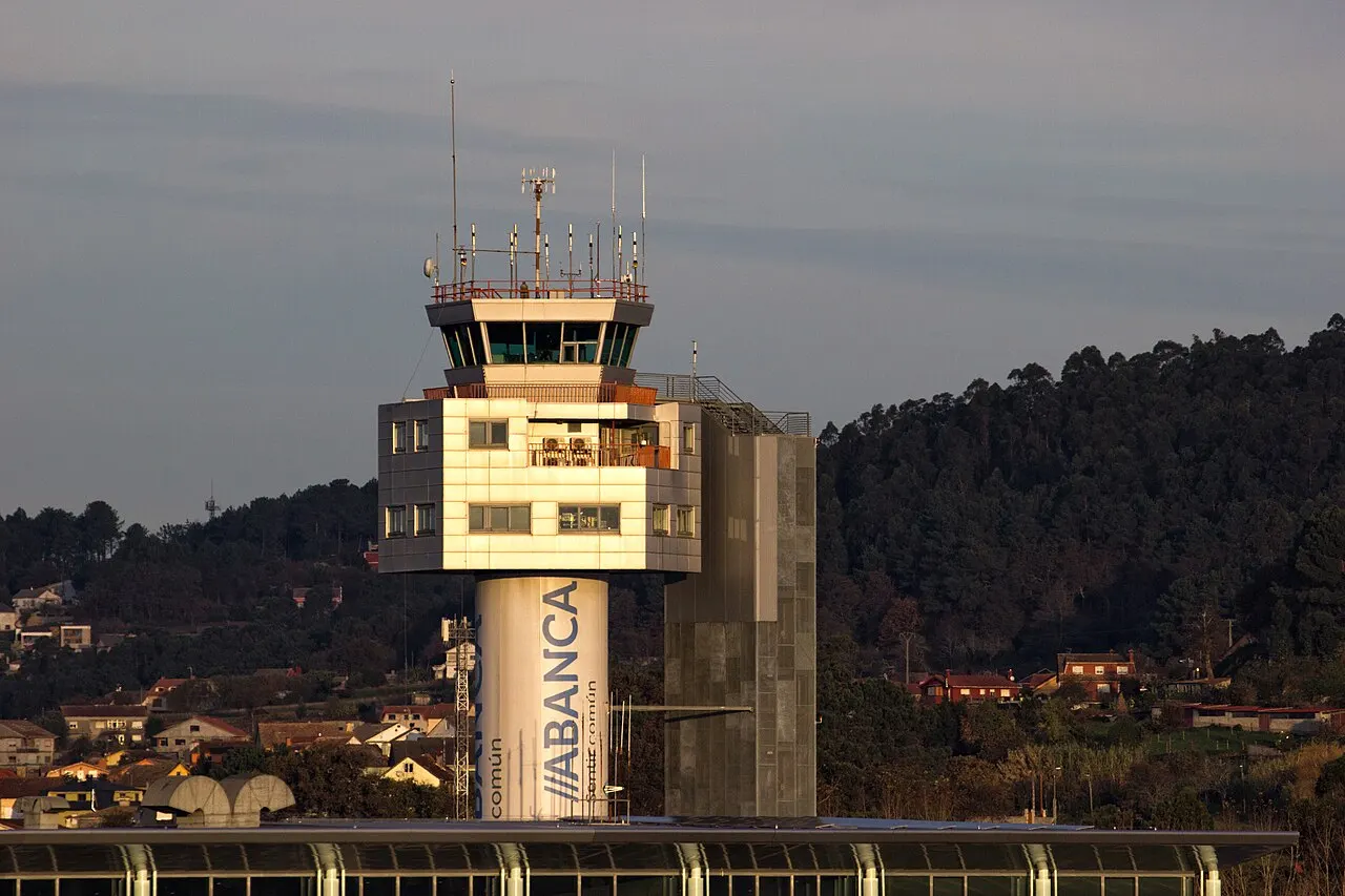 La torre di controllo dell'aeroporto di Peinador