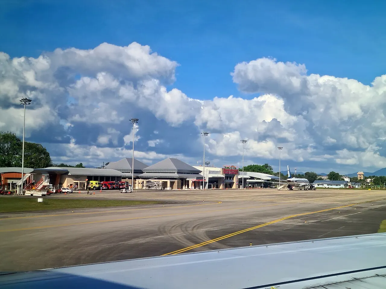 Aéroport de Trang, Trang