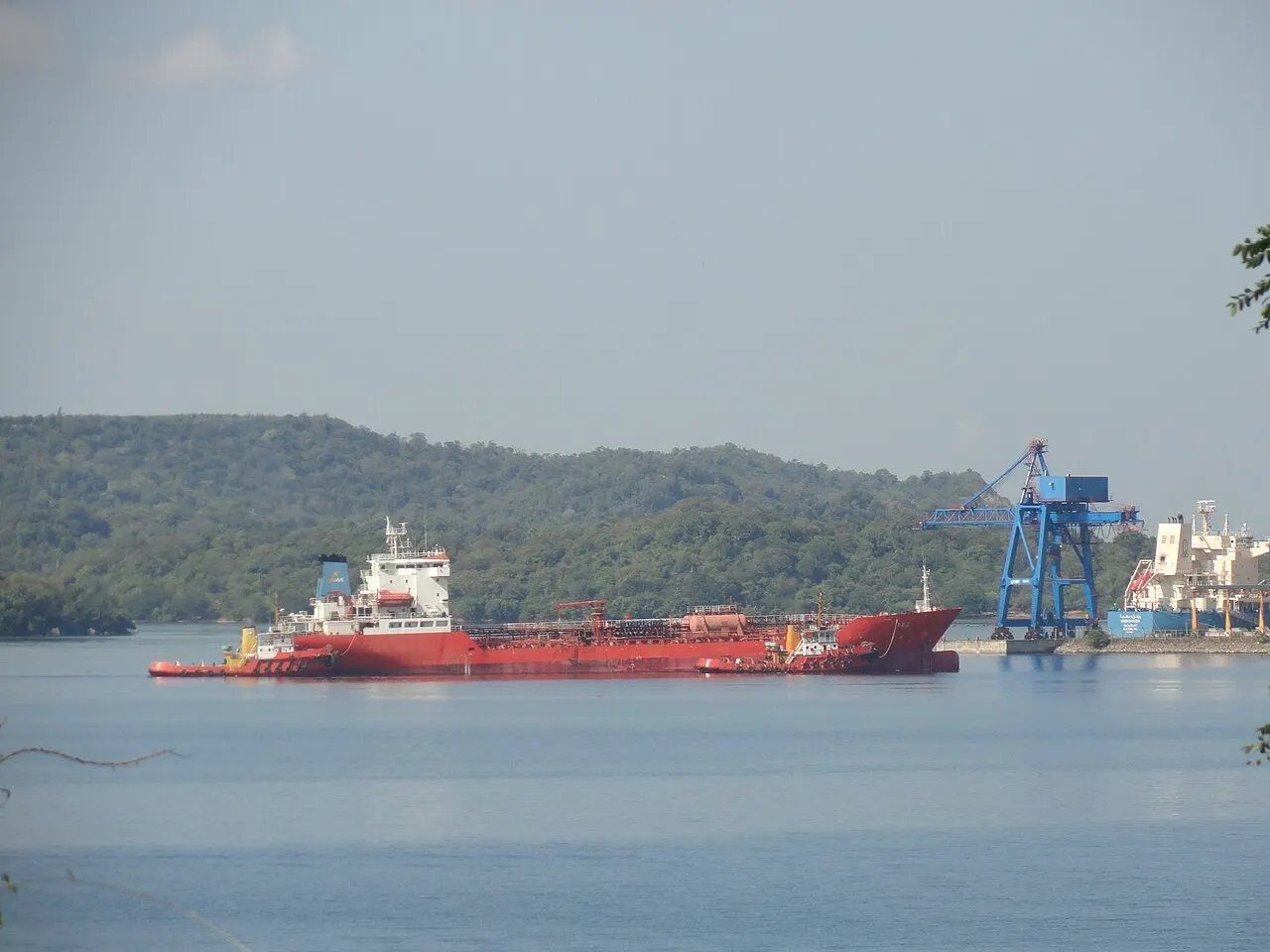 Trincomalee harbour · Trincomali