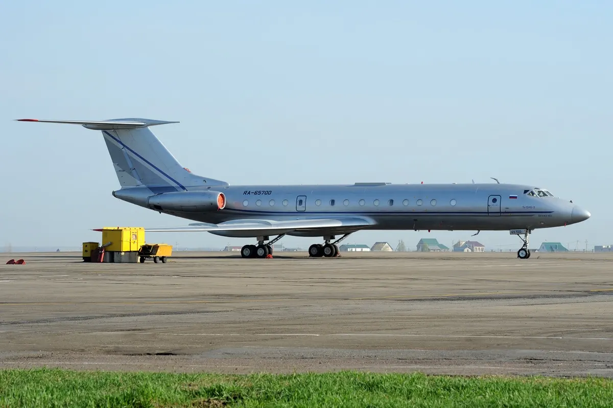 Un Tupolev Tu-134 à l'aéroport de Lipetsk