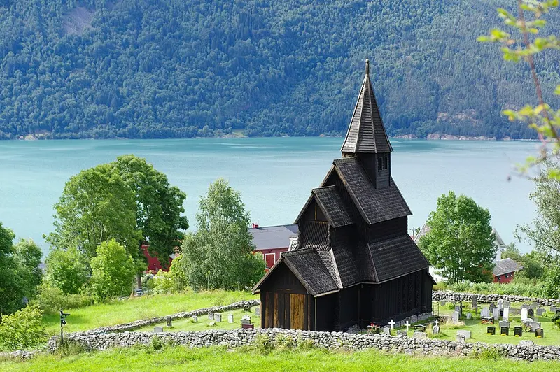 Urnes stavkyrkje