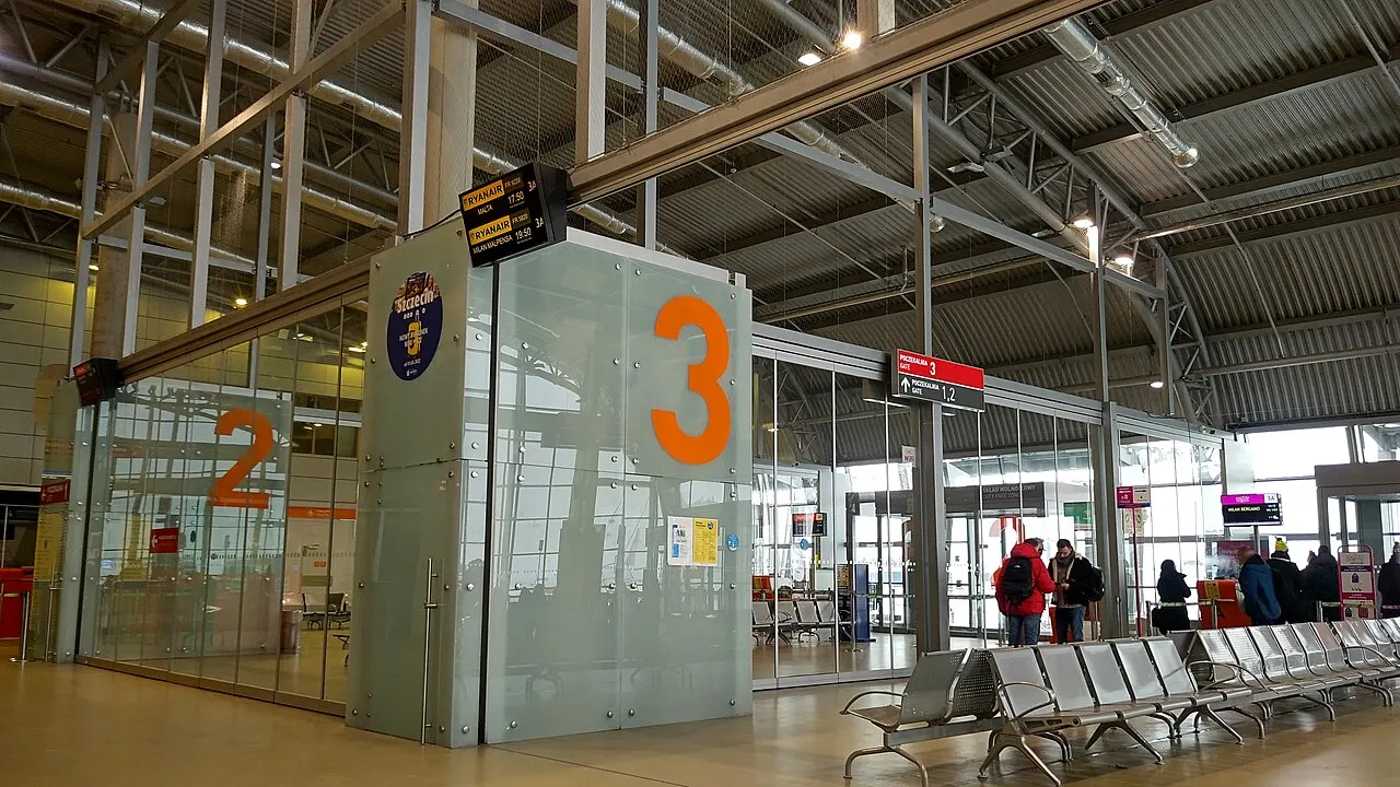 Im Inneren des Terminals